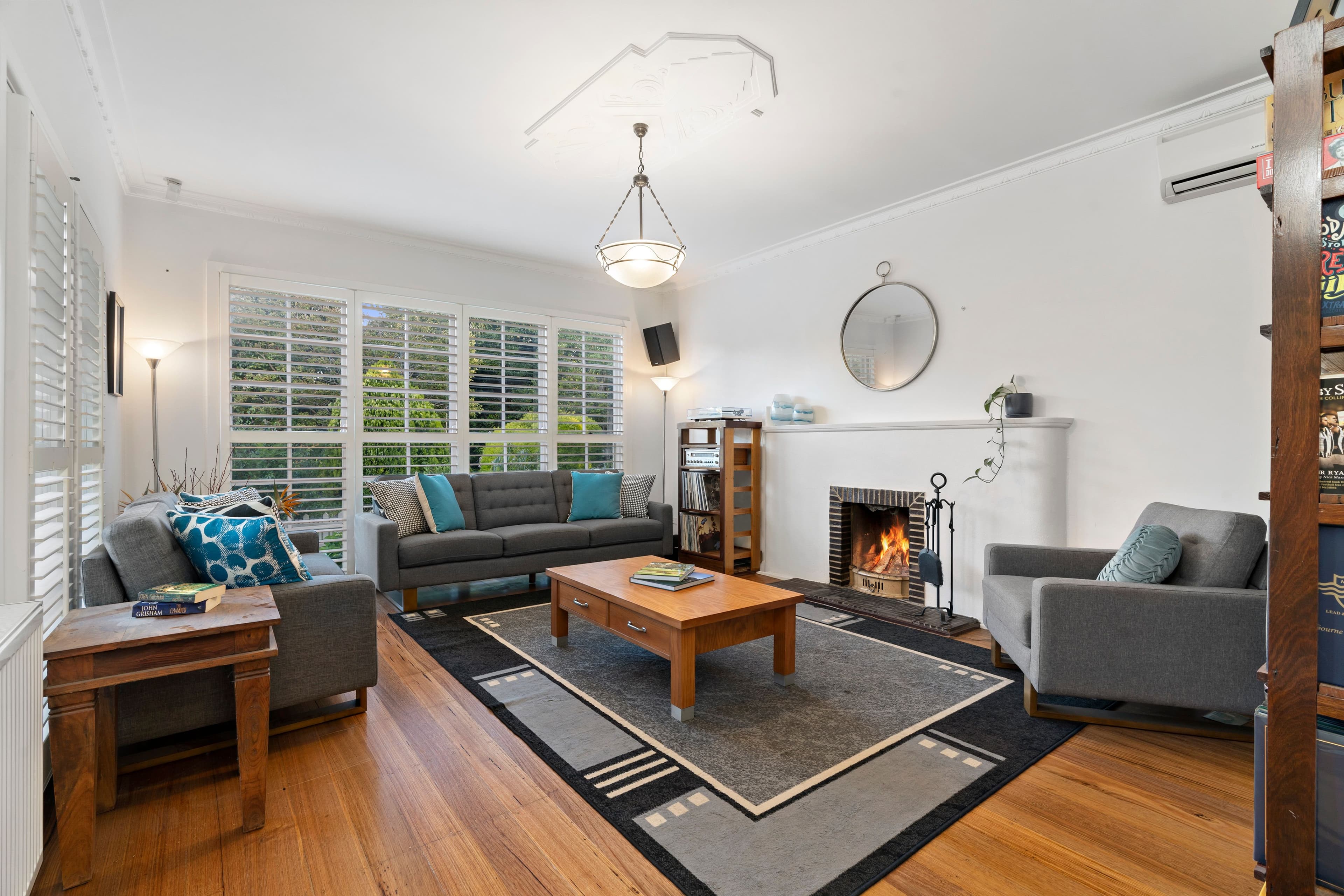 1 Howson Court, Mont Albert VIC 3127, Mont Albert - Thumbnail 2