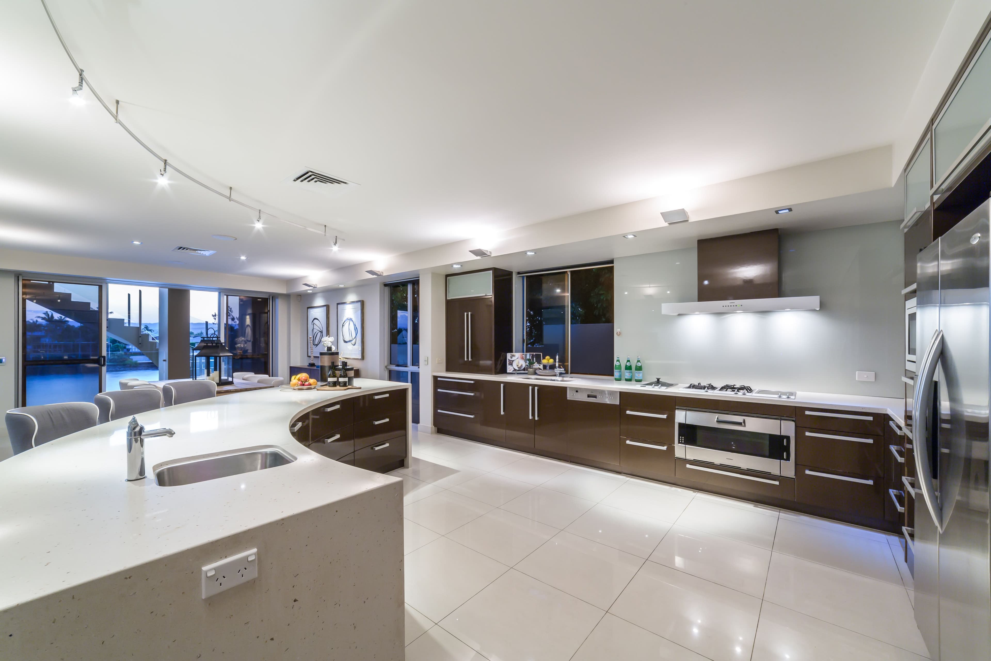 75 Sir Bruce Small Boulevard, Benowa Waters QLD 4217, Benowa - Thumbnail 6