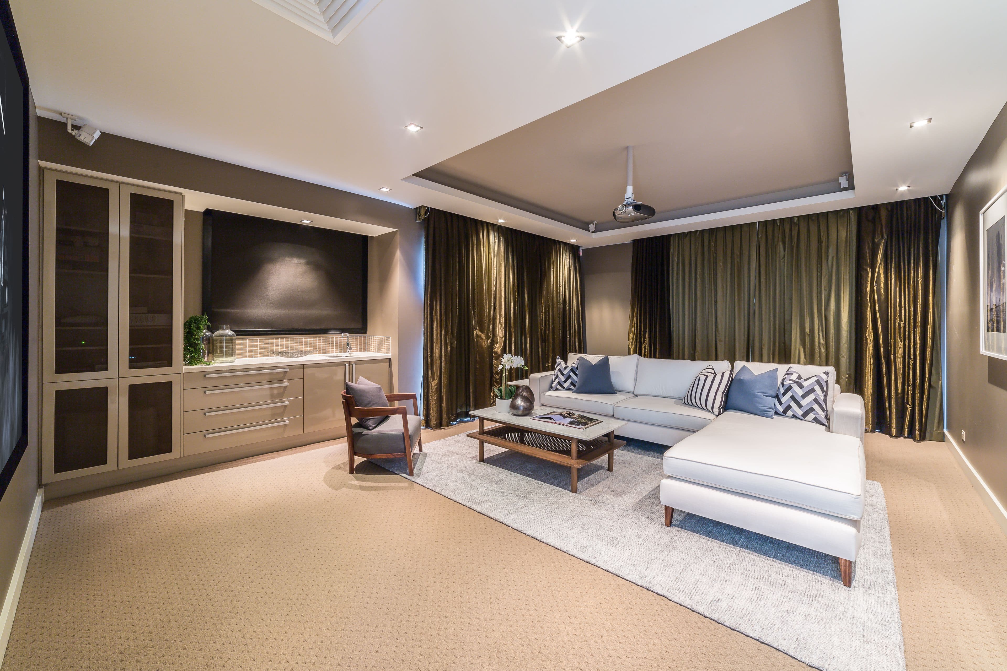 75 Sir Bruce Small Boulevard, Benowa Waters QLD 4217, Benowa - Thumbnail 8