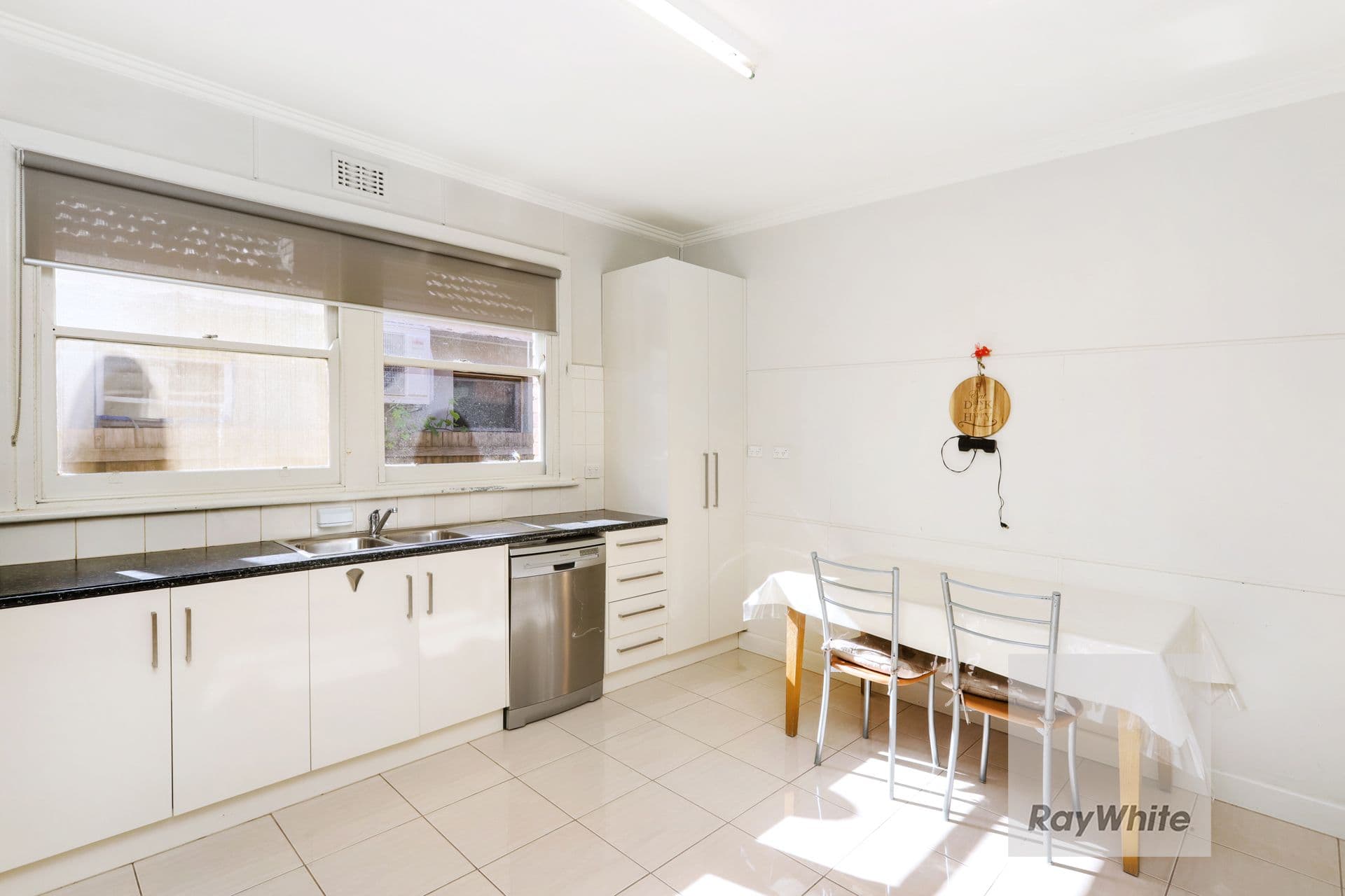 4 Hilton Street, Hadfield VIC 3046, Hadfield - Thumbnail 5