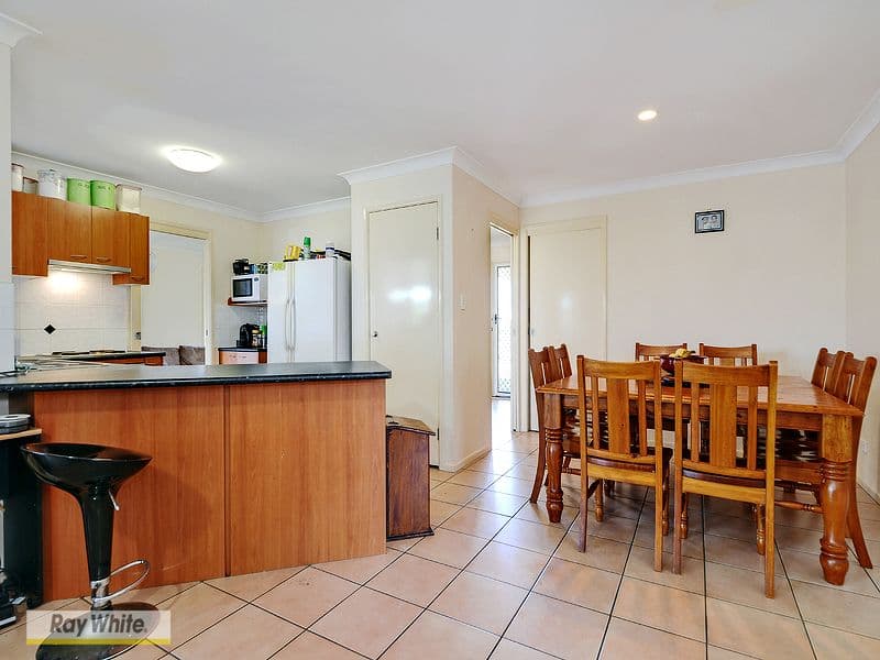 20 Cairns Crescent, DECEPTION BAY QLD 4508, Deception Bay - Thumbnail 3