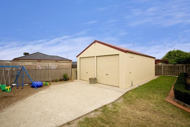 4 Racheal Close, LARA VIC 3212, Lara - Thumbnail 2