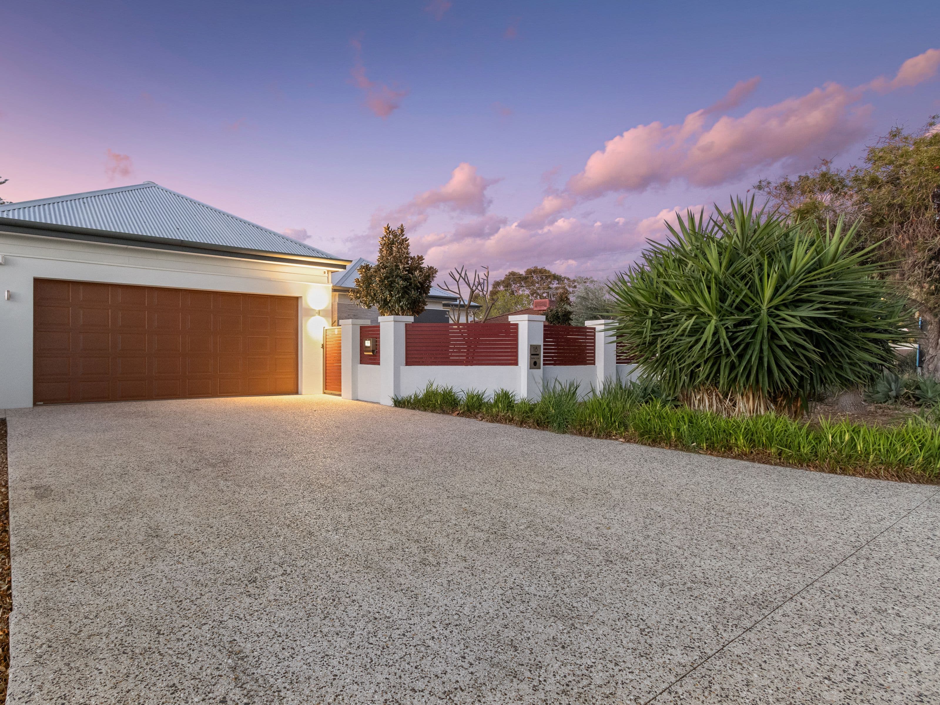 18 Bruning Road, Manning WA 6152, Manning - Thumbnail 2