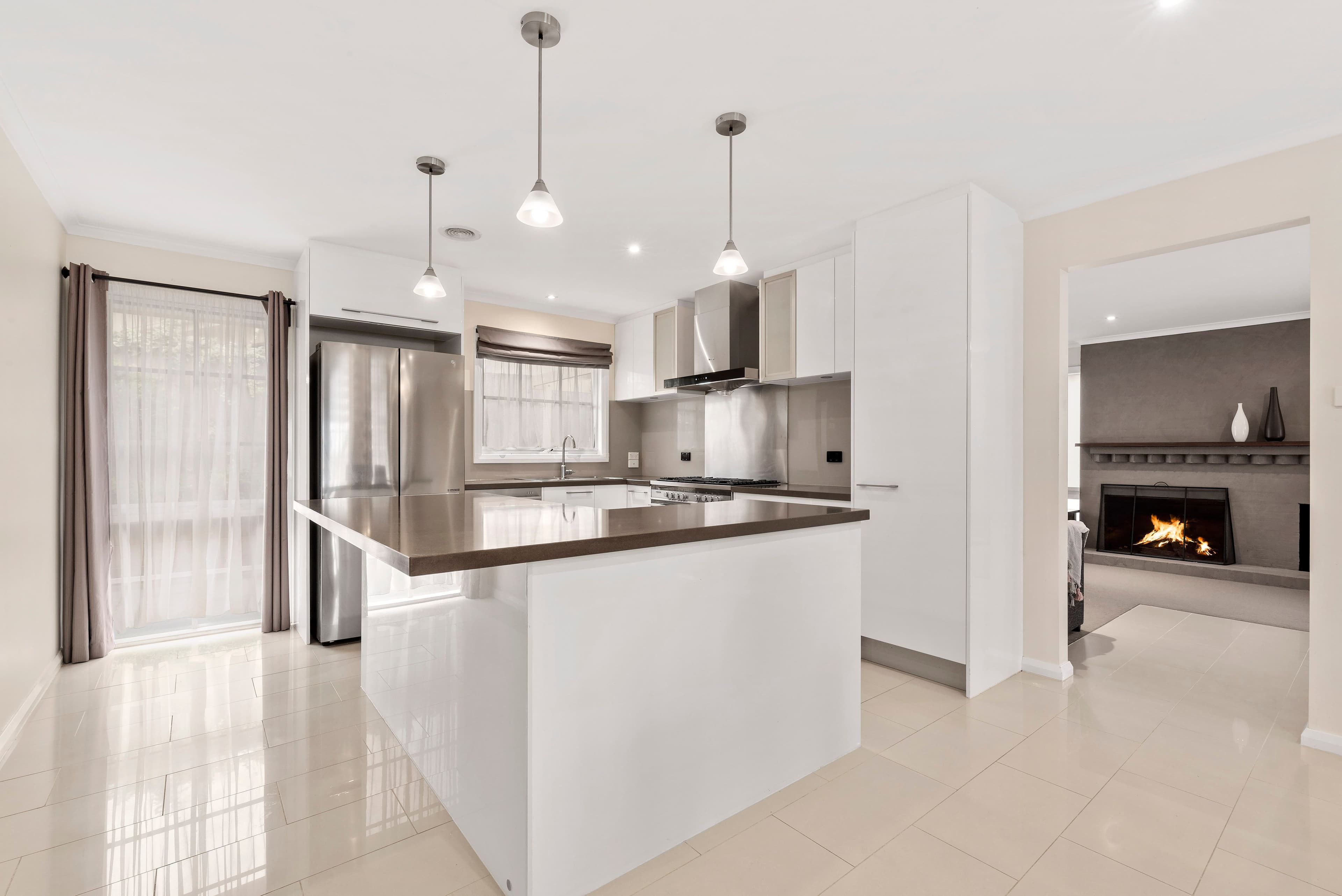 11 Sandra Court, Knoxfield VIC 3180, Knoxfield - Thumbnail 3
