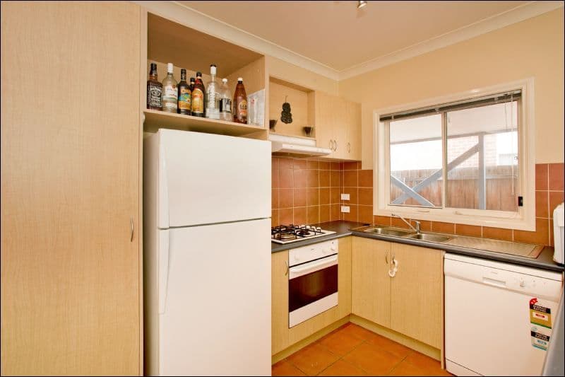 6 Francis Court, LARA VIC 3212, Lara - Thumbnail 2