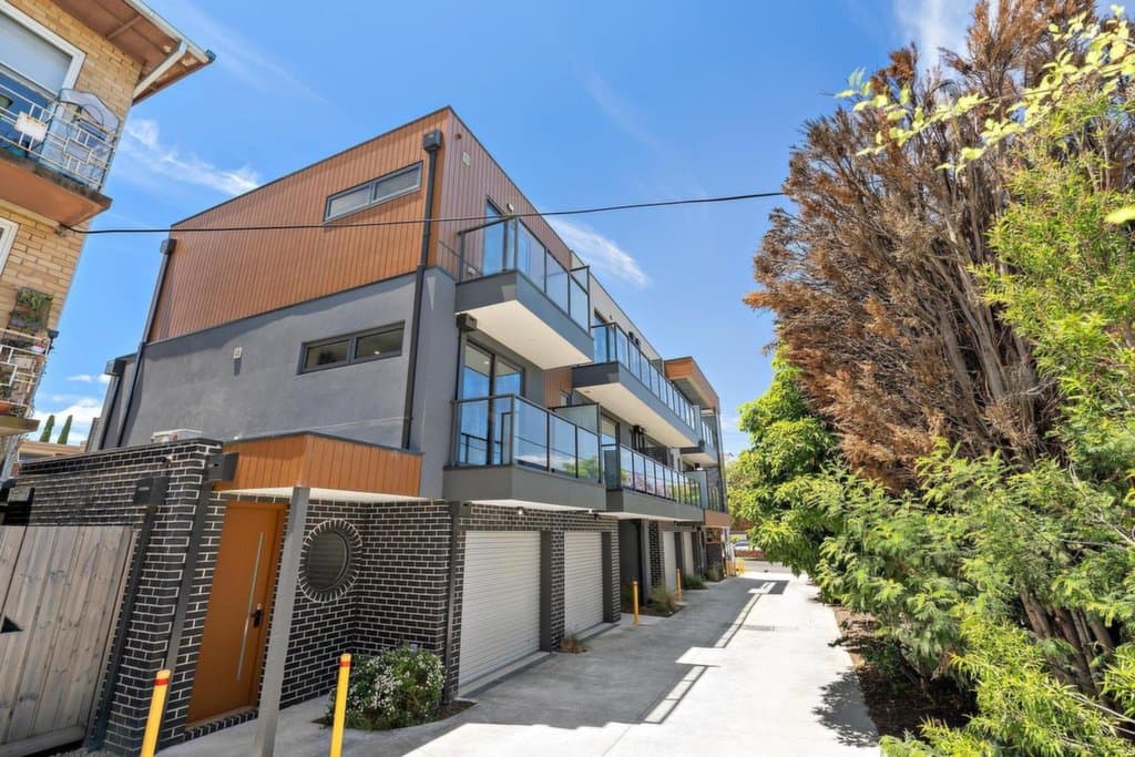 9/307 Grange Road, Ormond - Image 1