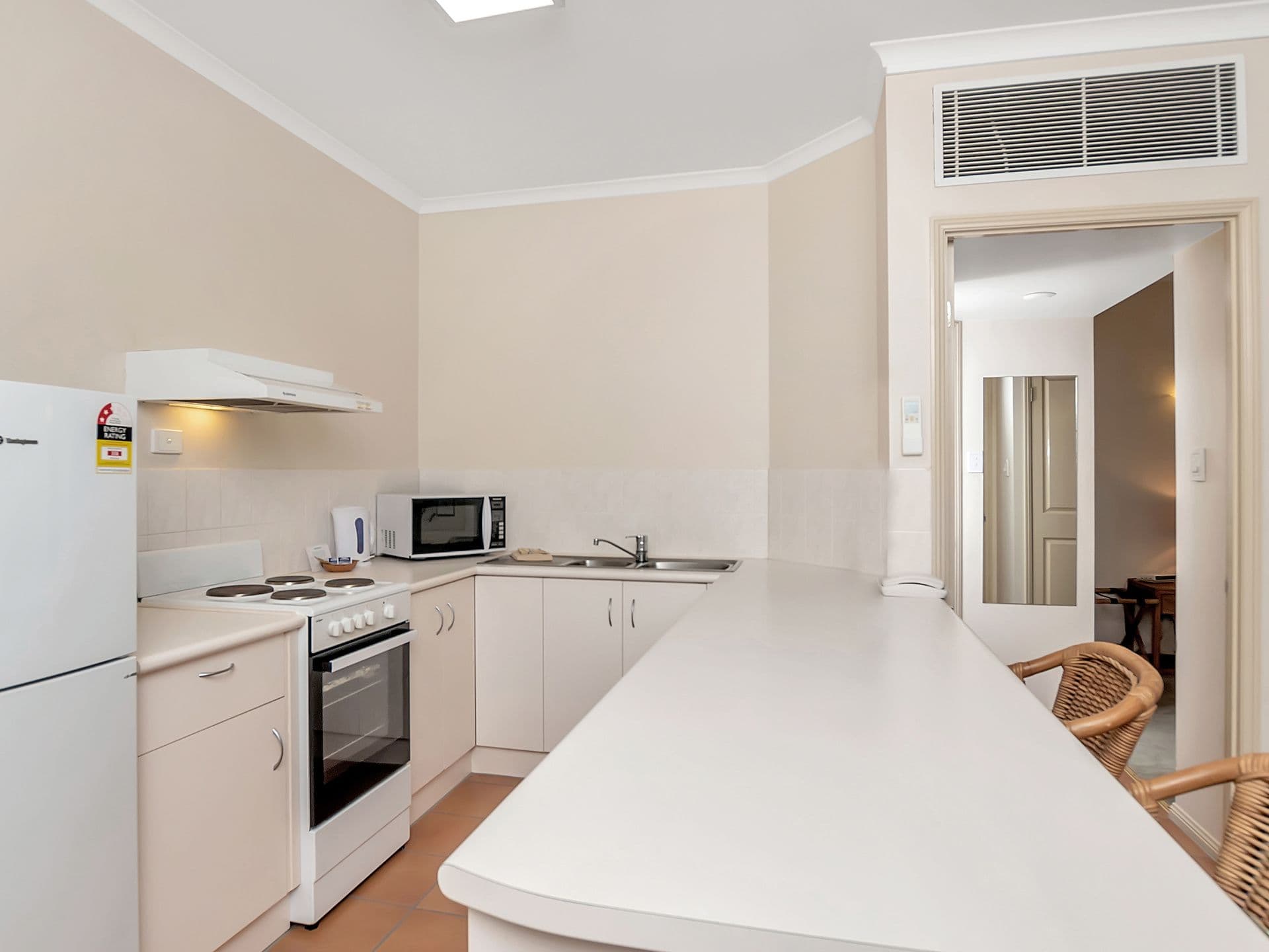 294-298 Sheridan Street, Cairns North QLD 4870, Cairns North - Thumbnail 4