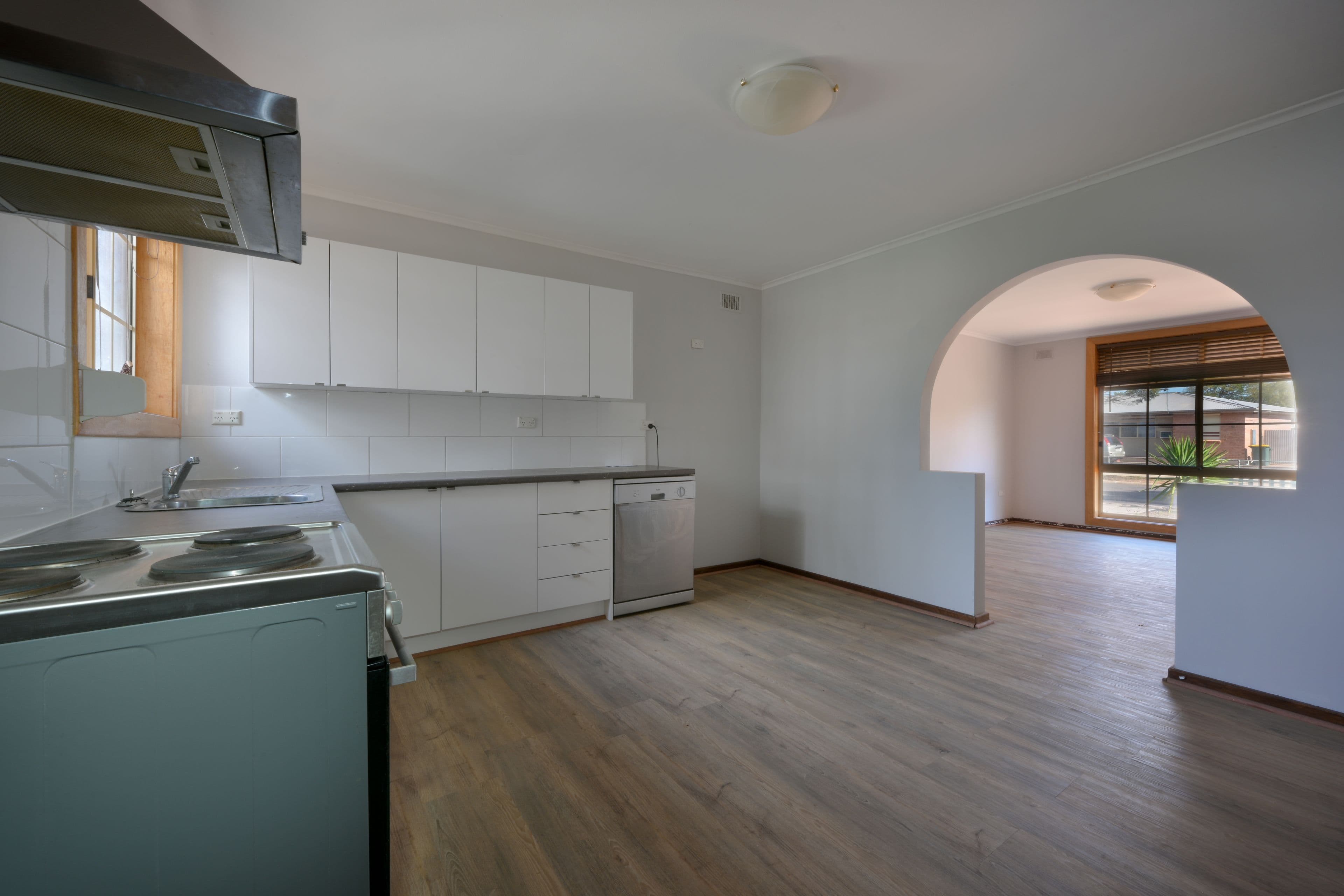 24 Berry Street, Whyalla Stuart SA 5608, Whyalla Stuart - Thumbnail 4