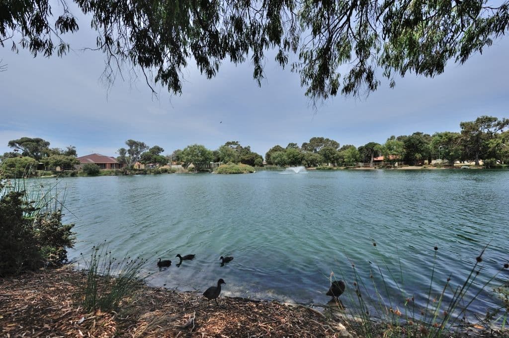 1 Cascade Close, SAFETY BAY WA 6169, Safety Bay - Thumbnail 2