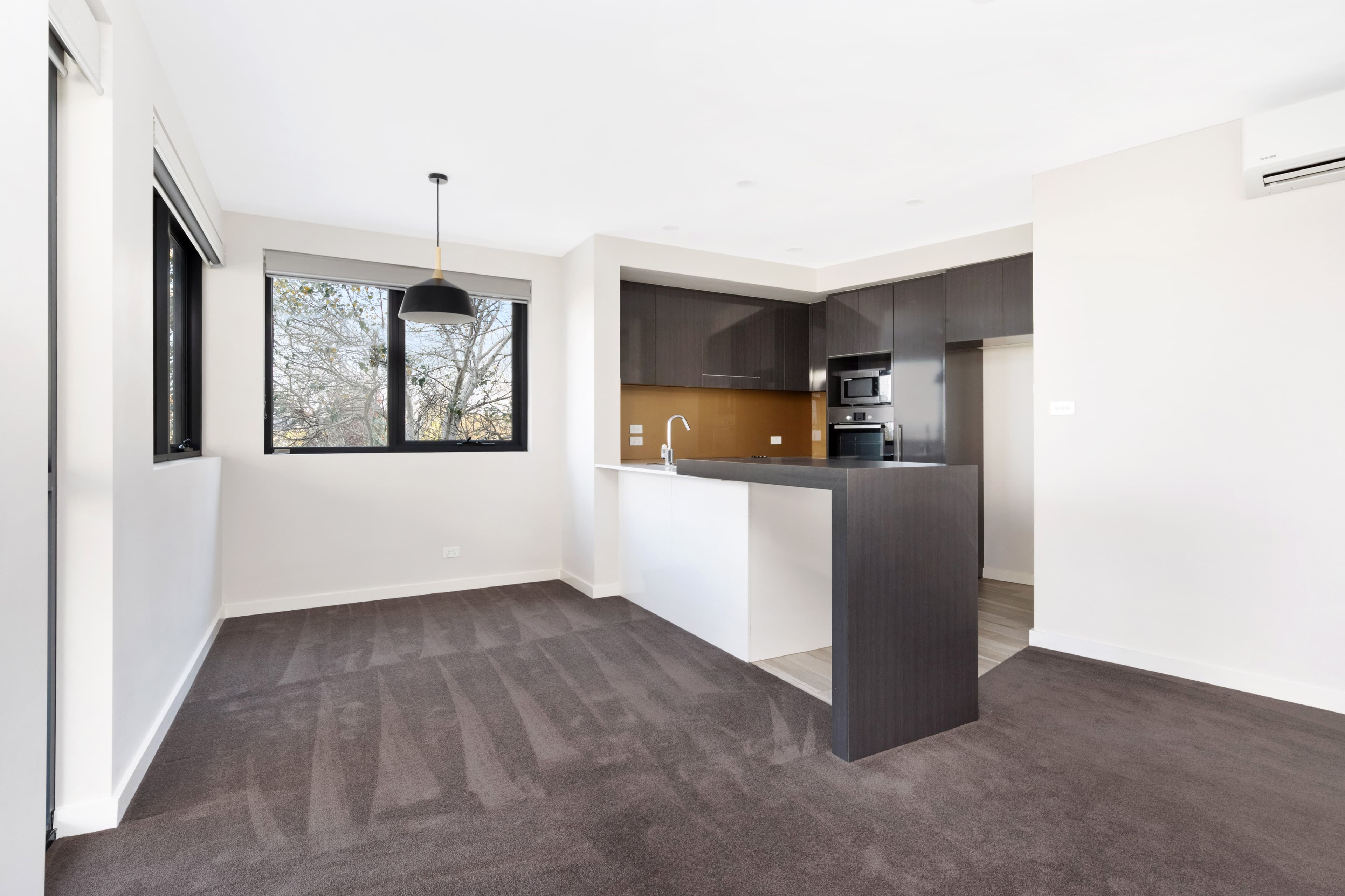 115 Canberra Avenue, Griffith ACT 2603, Griffith - Thumbnail 4