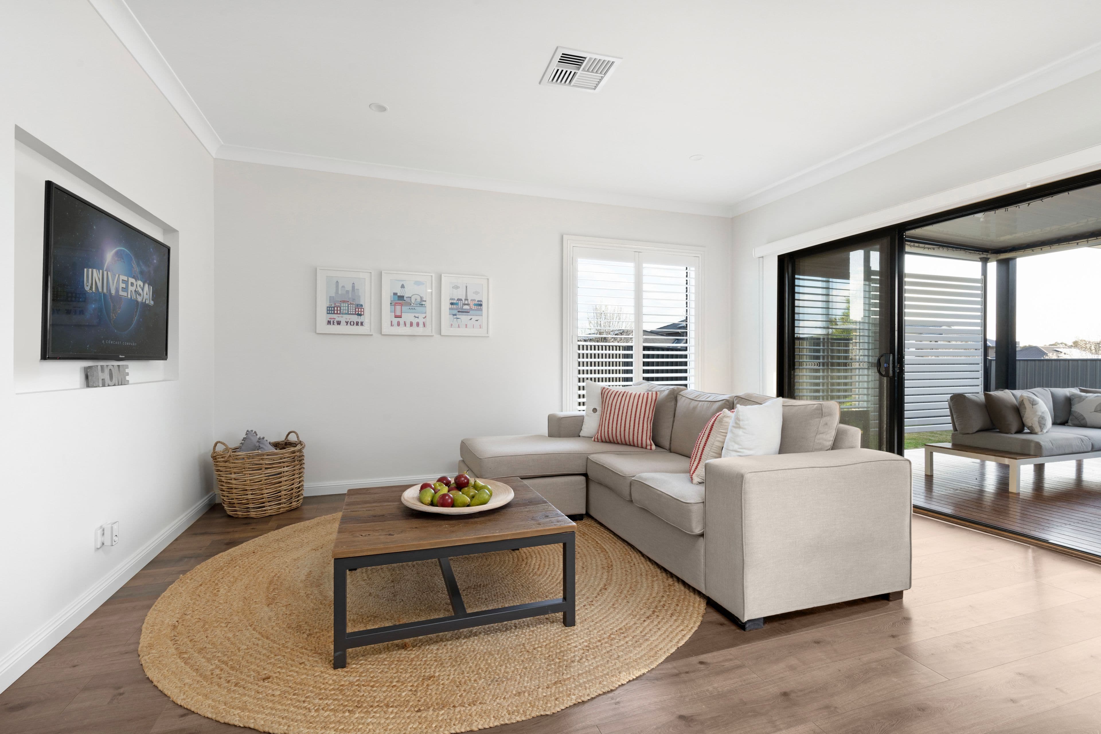 16 Commissioners Drive, Denham Court NSW 2565, Denham Court - Thumbnail 4