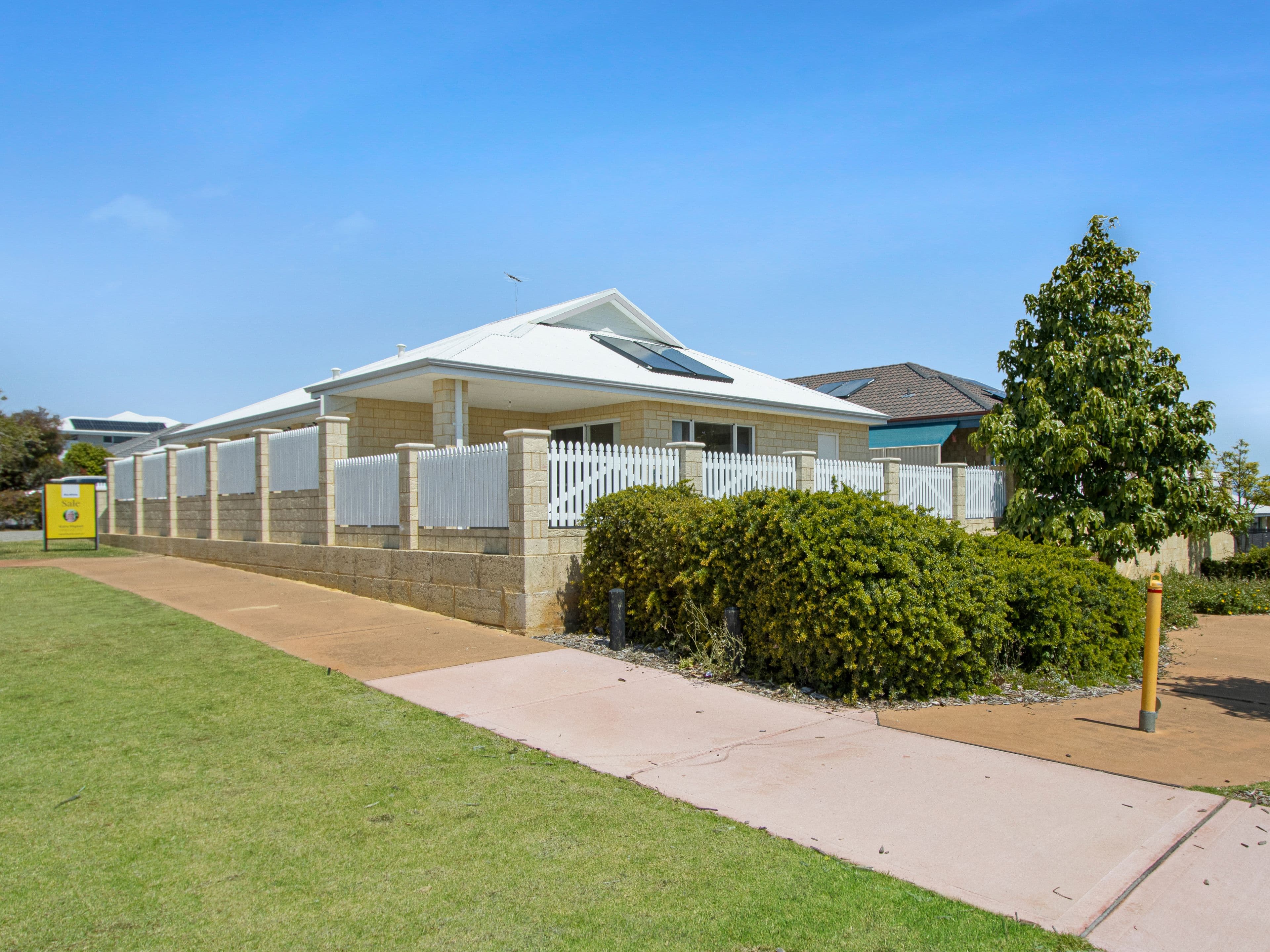 20 Hillsborough Avenue, Baldivis WA 6171, Baldivis - Thumbnail 2