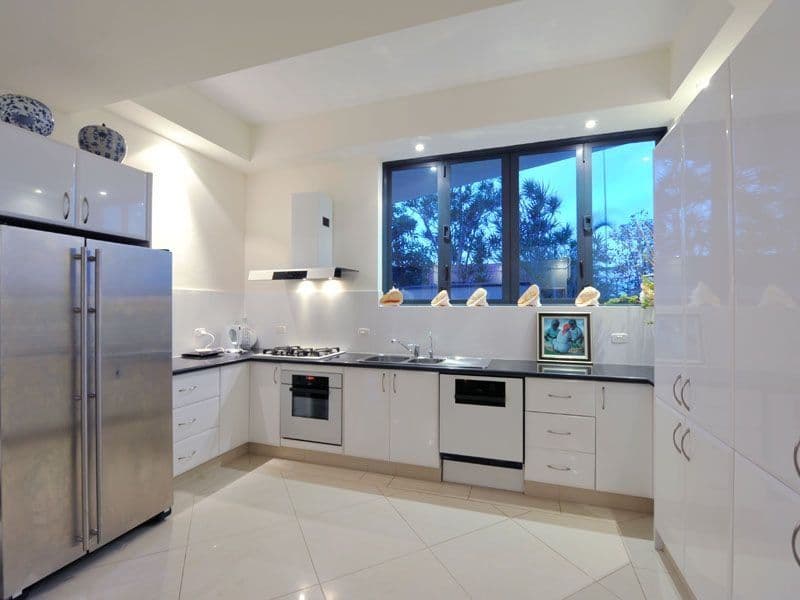 126 Fifth Avenue, BALMORAL QLD 4171, Balmoral - Thumbnail 4