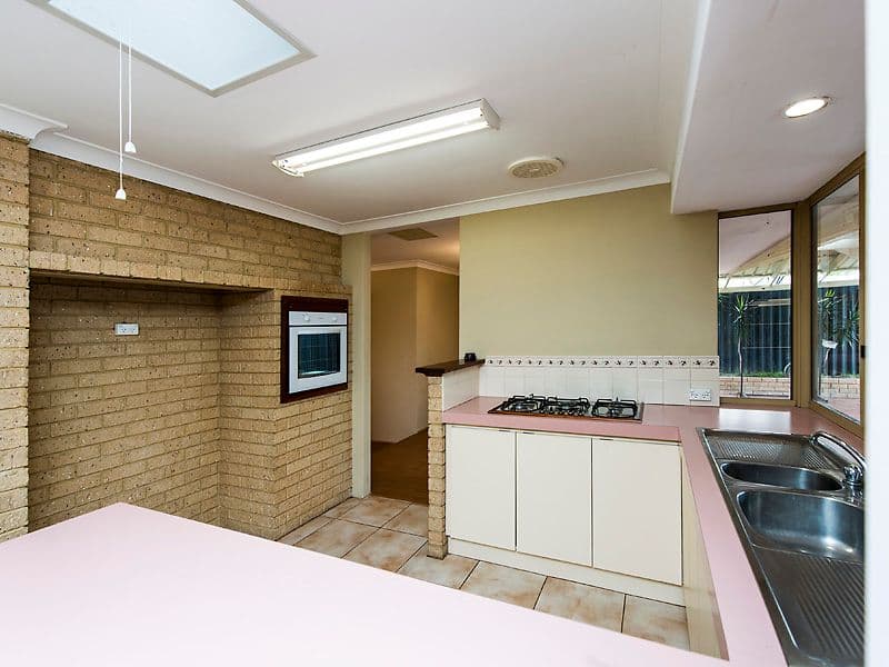 46 Explorer Drive, Thornlie WA 6108, Thornlie - Thumbnail 2