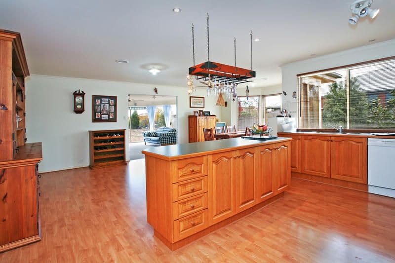 18-20 Blackbird Court, LARA VIC 3212, Lara - Thumbnail 4