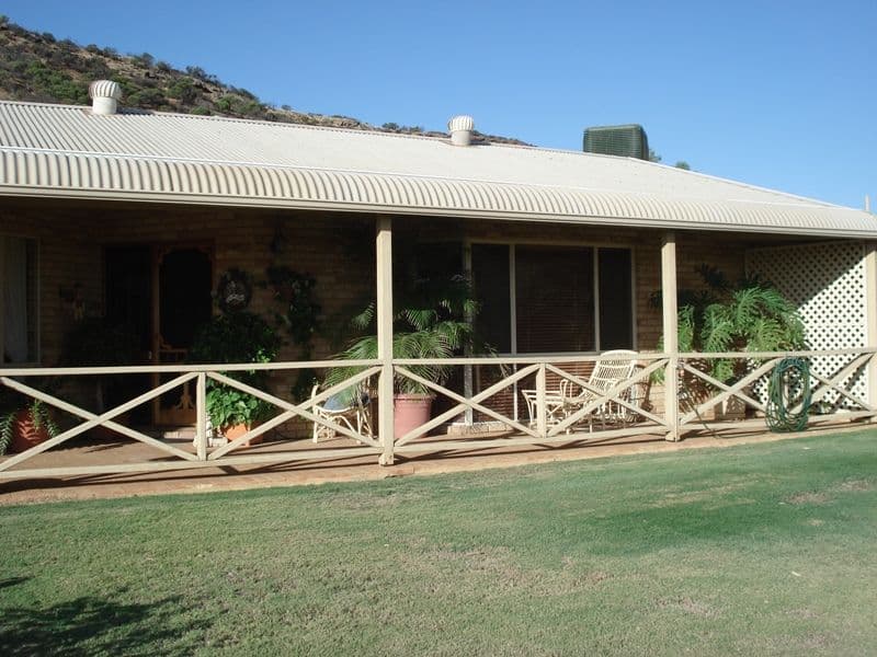 90 Hackett Road, WAGGRAKINE WA 6530, Waggrakine - Image 1