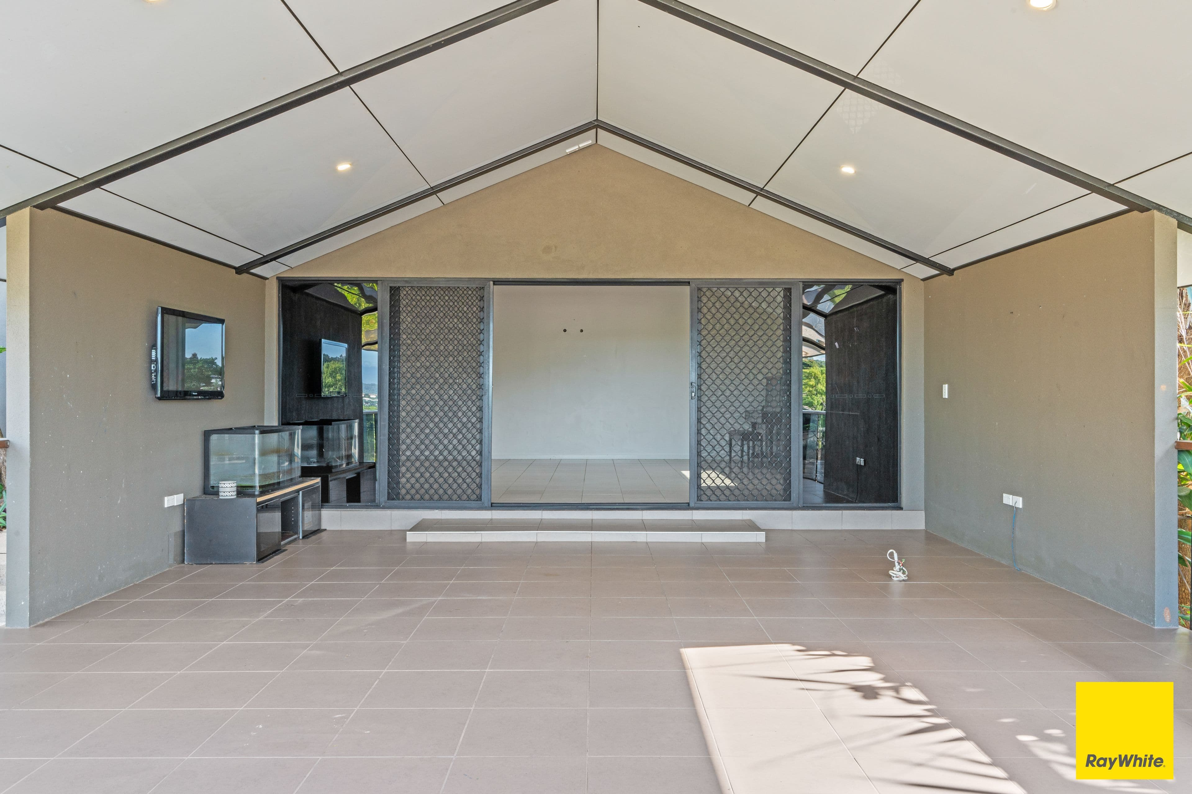 13 Barossa Close, Brinsmead QLD 4870, Brinsmead - Thumbnail 4