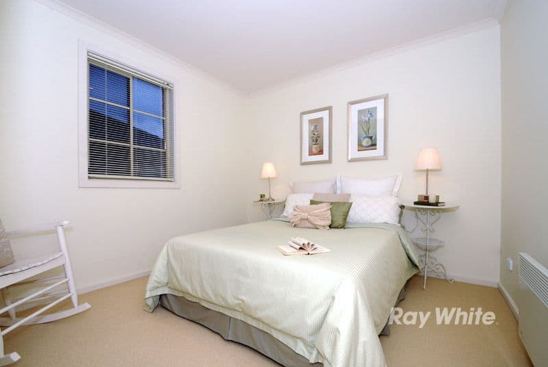 19 Earls Court, WANTIRNA SOUTH VIC 3152, Wantirna South - Thumbnail 6