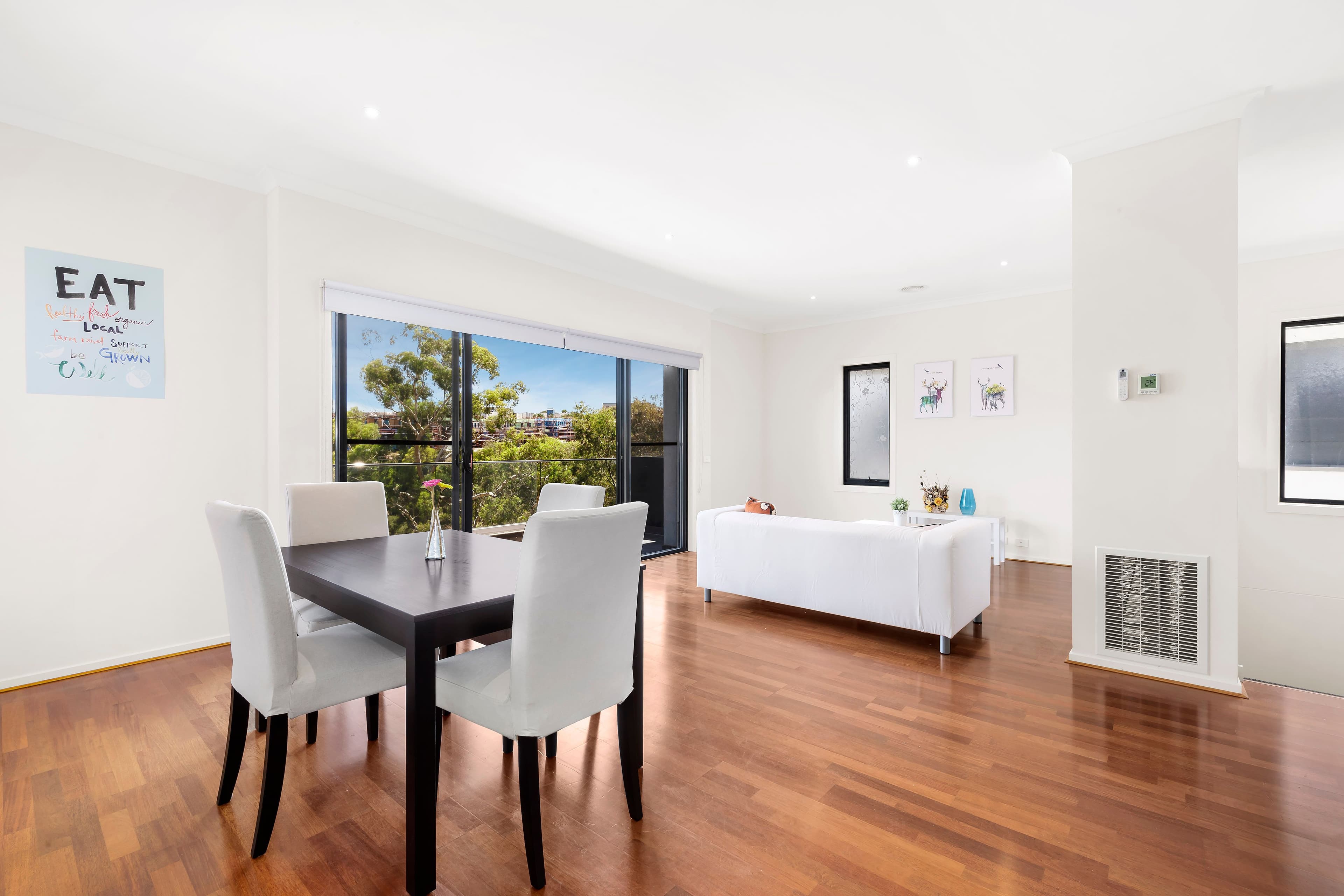 42 Zara Close, Bundoora VIC 3083, Bundoora - Thumbnail 3