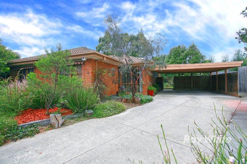 18 Megan Close, CRANBOURNE VIC 3977, Cranbourne West - Image 1