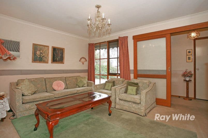 18 Megan Close, CRANBOURNE VIC 3977, Cranbourne West - Thumbnail 4