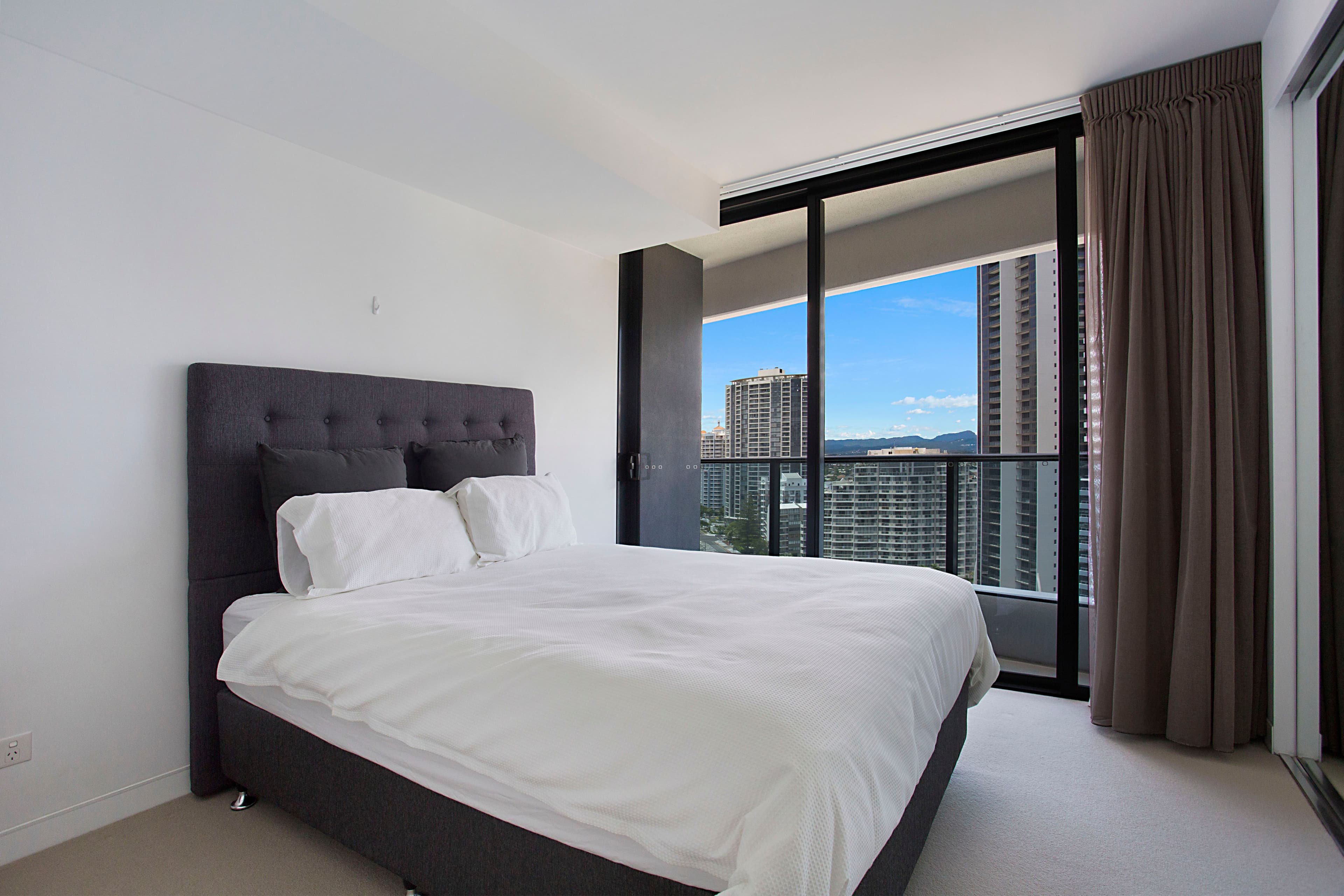 1407 'The Oracle' 21 Elizabeth Avenue, BROADBEACH QLD 4218, Broadbeach - Thumbnail 8