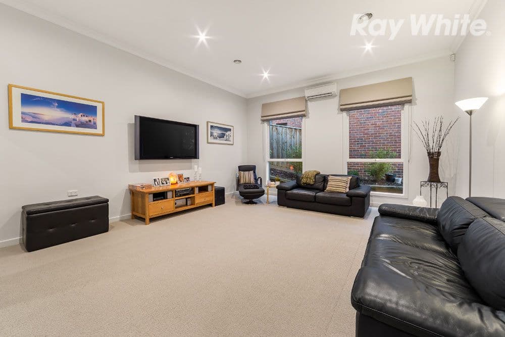 8 Cade Grove, Macleod VIC 3085, Macleod - Thumbnail 2