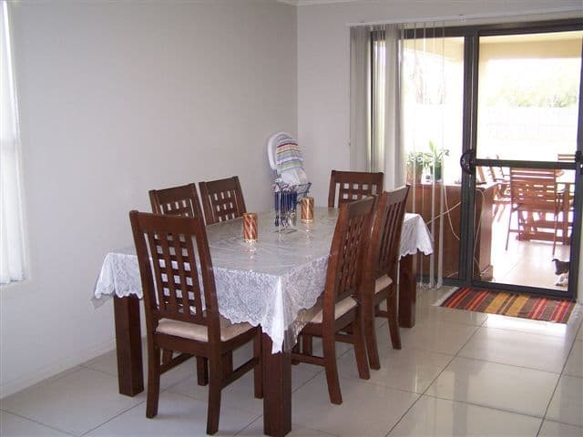 6 Owen Avenue, GRACEMERE QLD 4702, Gracemere - Thumbnail 4