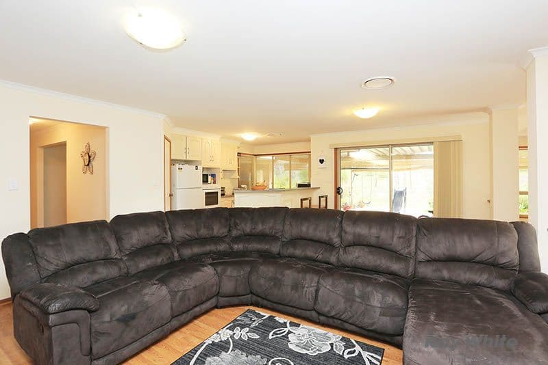 9 Jarman Crescent, Clare SA 5453, Clare - Thumbnail 5