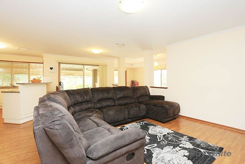 9 Jarman Crescent, Clare SA 5453, Clare - Thumbnail 6