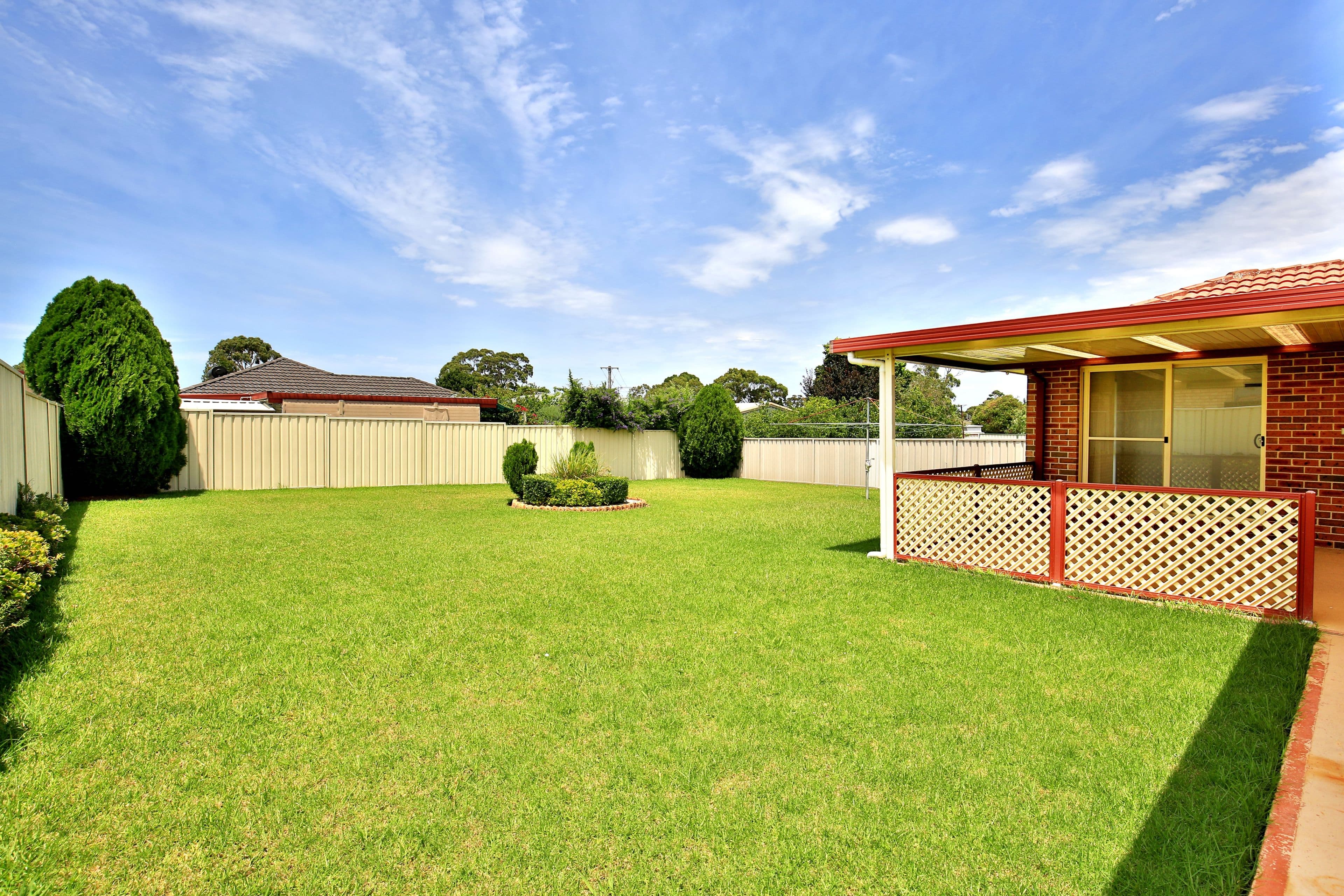 30 Hollingsworth Crescent, Callala Bay - Thumbnail 2