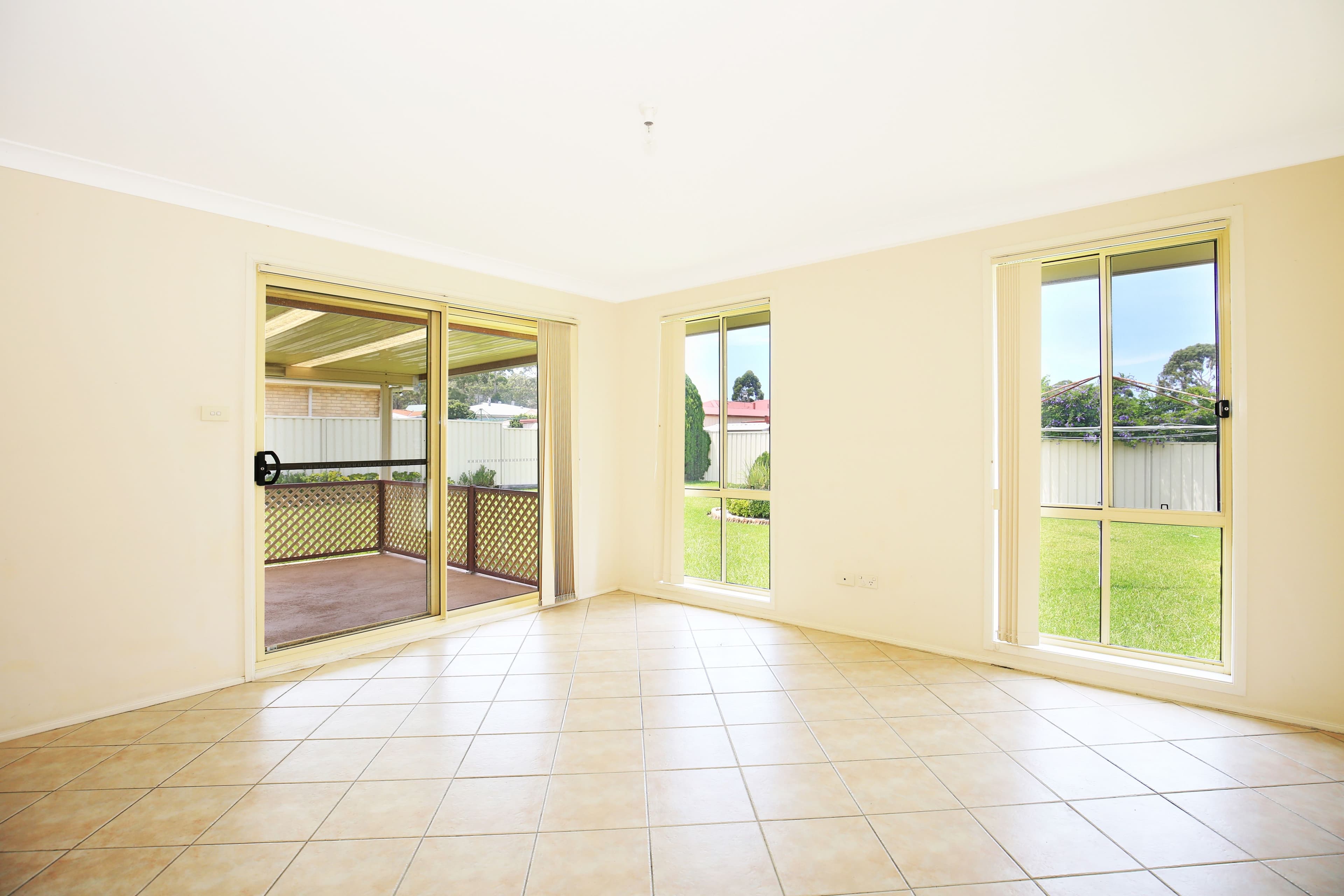 30 Hollingsworth Crescent, Callala Bay - Thumbnail 3
