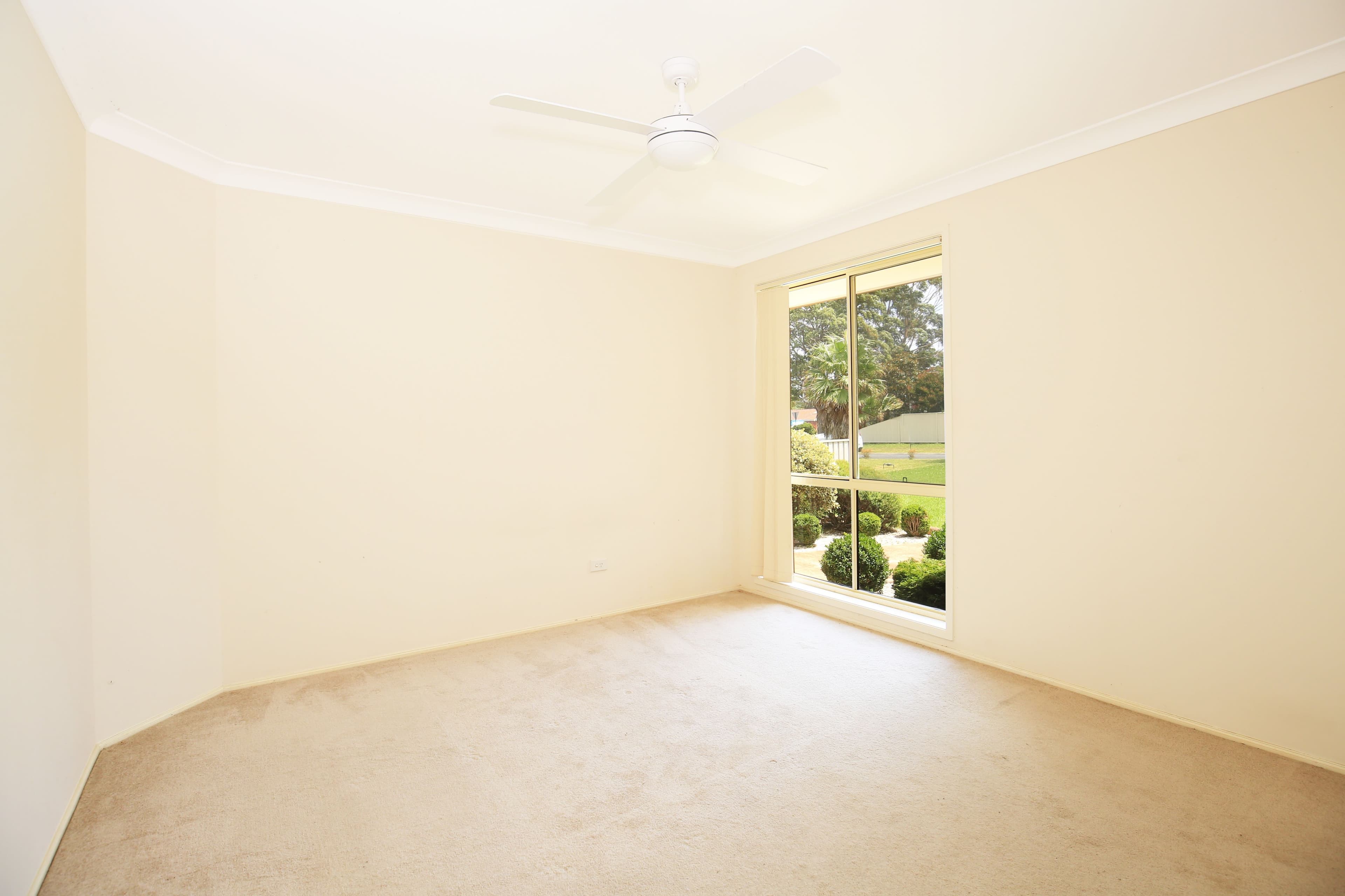 30 Hollingsworth Crescent, Callala Bay - Thumbnail 7