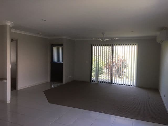 19 Pendragon Street, Raceview QLD 4305, Raceview - Thumbnail 2