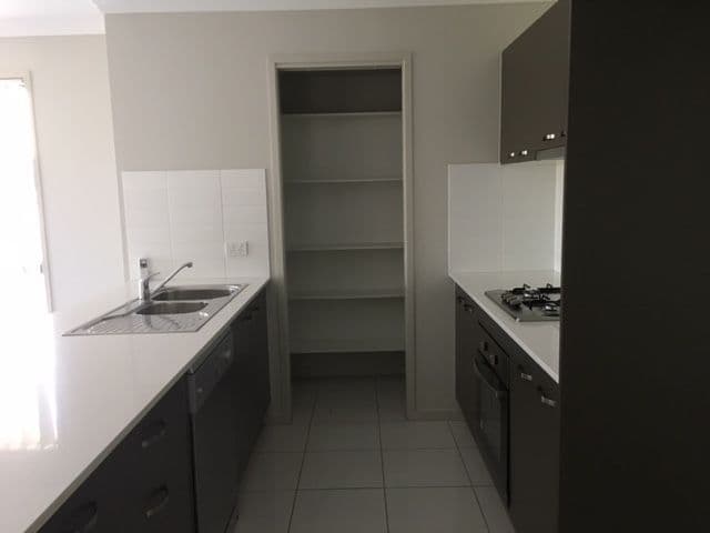 19 Pendragon Street, Raceview QLD 4305, Raceview - Thumbnail 3