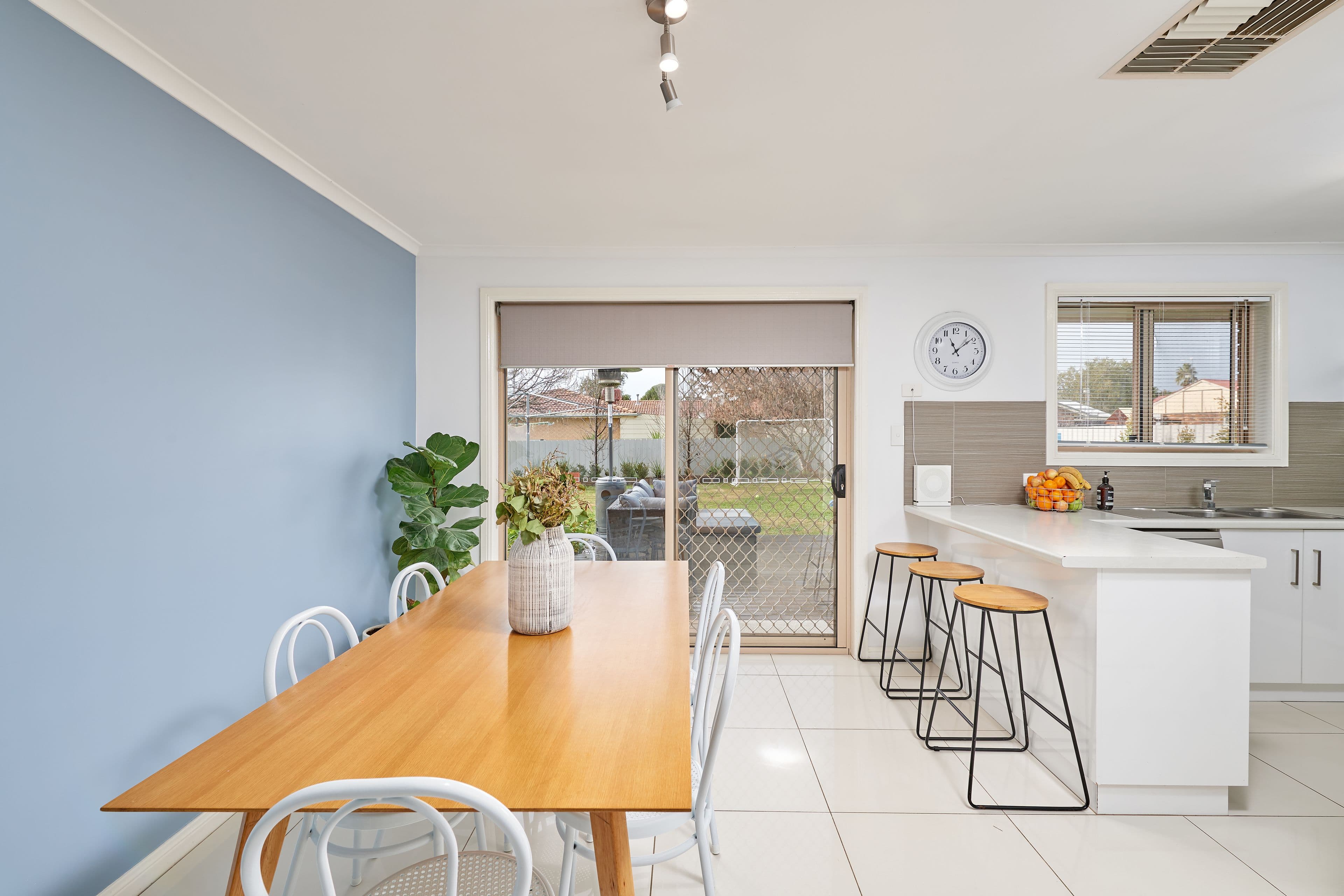 9 Elanora Place, Glenfield Park NSW 2650, Glenfield Park - Thumbnail 4