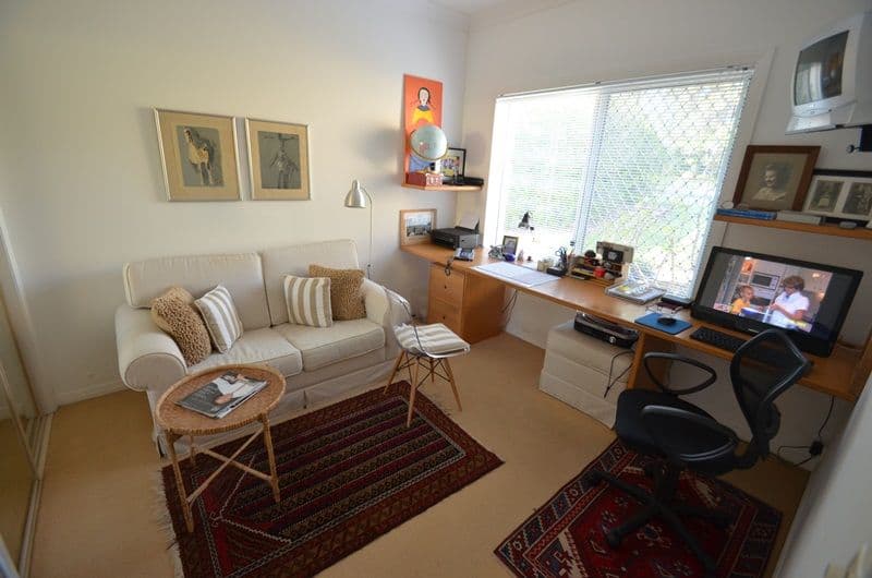 19 Dalloway Court, ARUNDEL QLD 4214, Arundel - Thumbnail 6