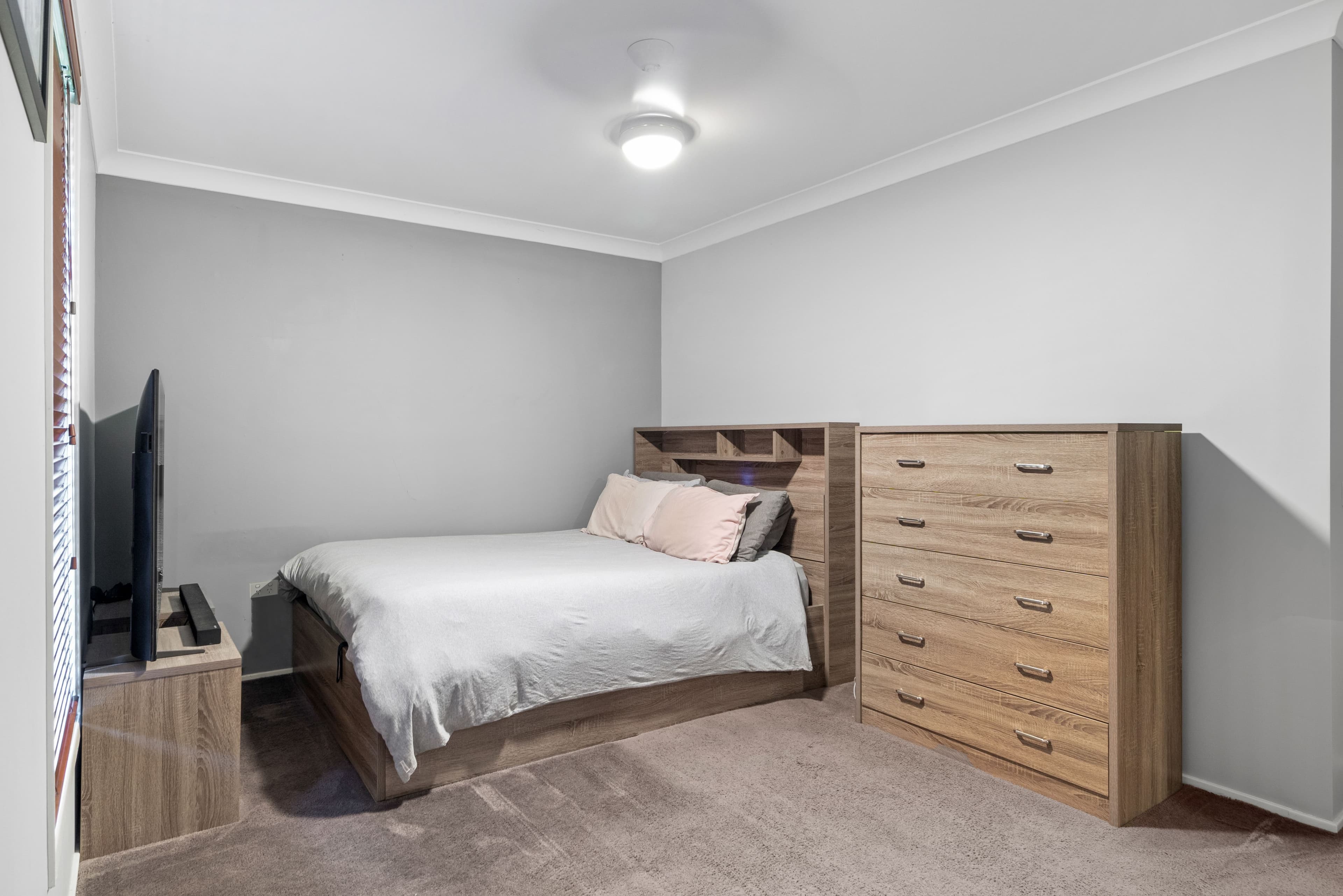 19 Svensden Place, Ingleburn NSW 2565, Ingleburn - Thumbnail 8
