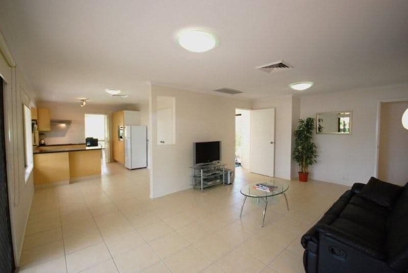 3 Wilmot Place, HELENSVALE QLD 4212, Helensvale - Thumbnail 3