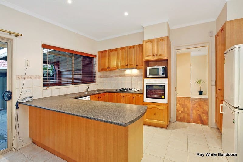 24 Samuel Court, BUNDOORA VIC 3083, Bundoora - Thumbnail 3