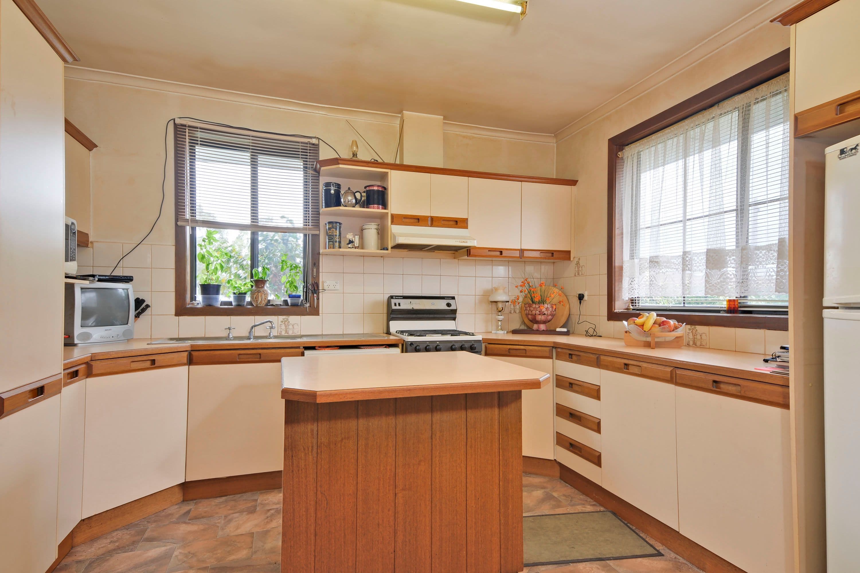 2 Stockdale Road, Traralgon VIC 3844, Traralgon - Thumbnail 2