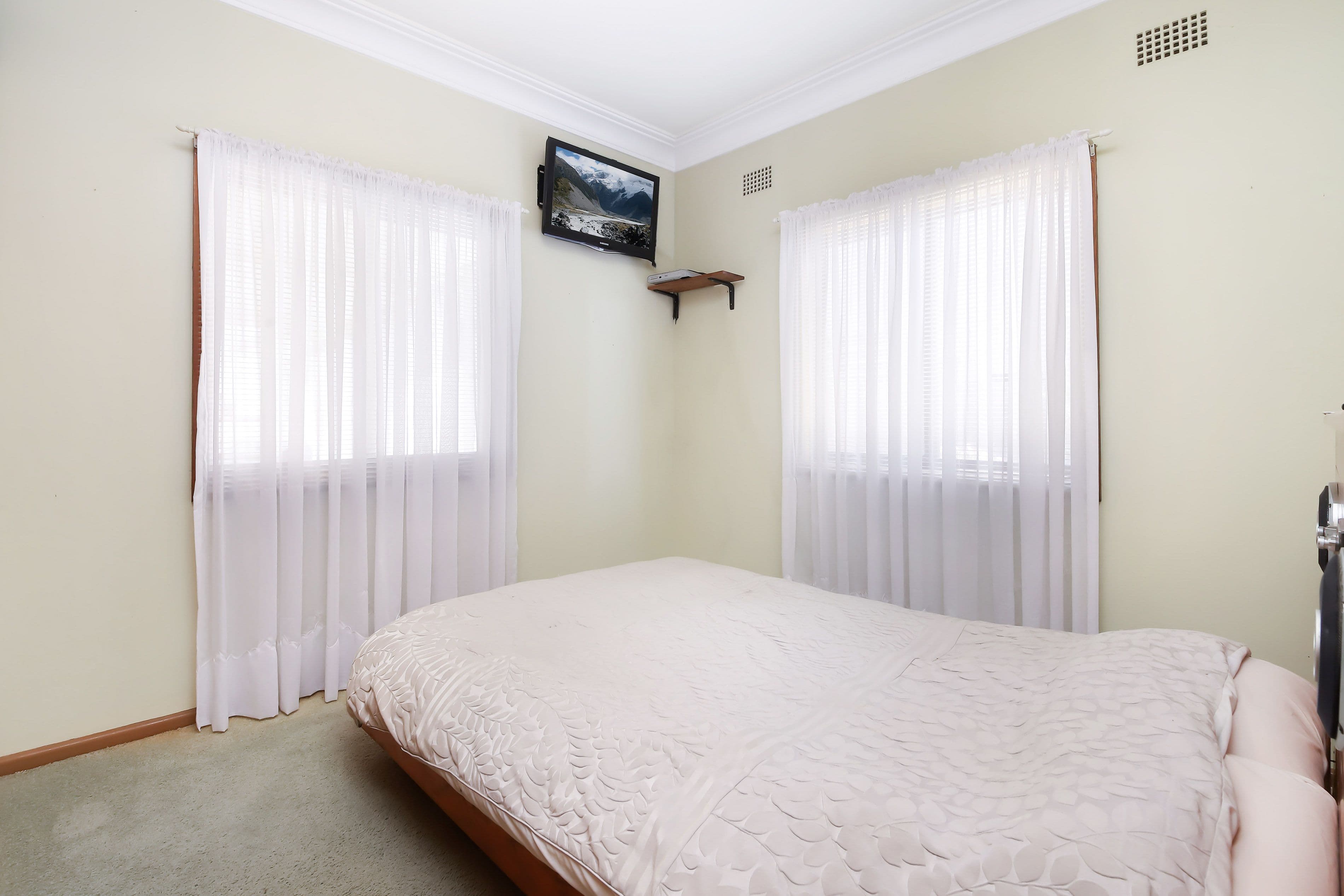 43 Treloar Crescent, Chester Hill - Thumbnail 5