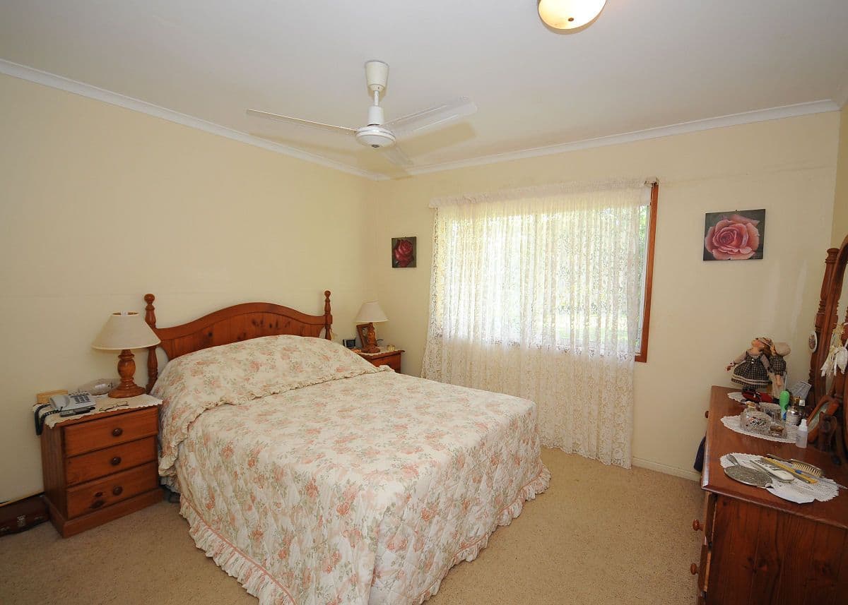 42 Rokeby Road, BOORAL QLD 4655, Booral - Thumbnail 7