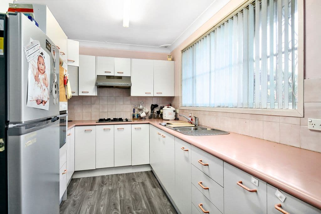 8 Gove Street, Green Valley NSW 2168, Green Valley - Thumbnail 2