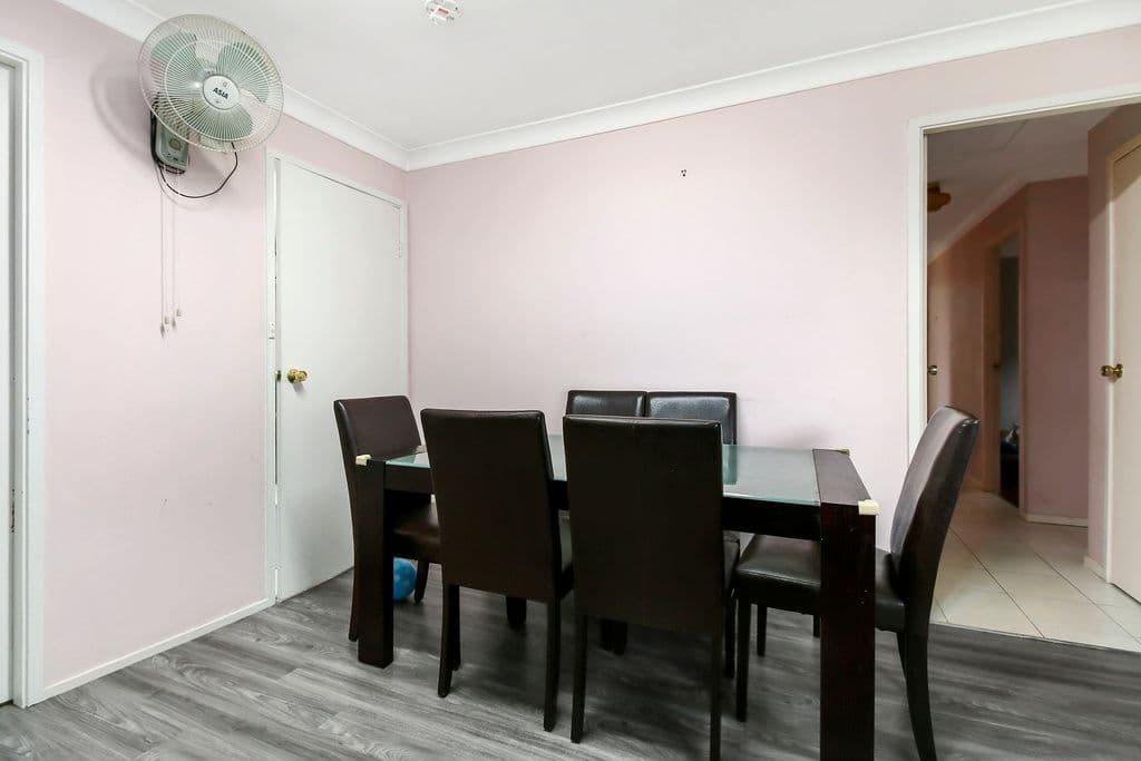 8 Gove Street, Green Valley NSW 2168, Green Valley - Thumbnail 3