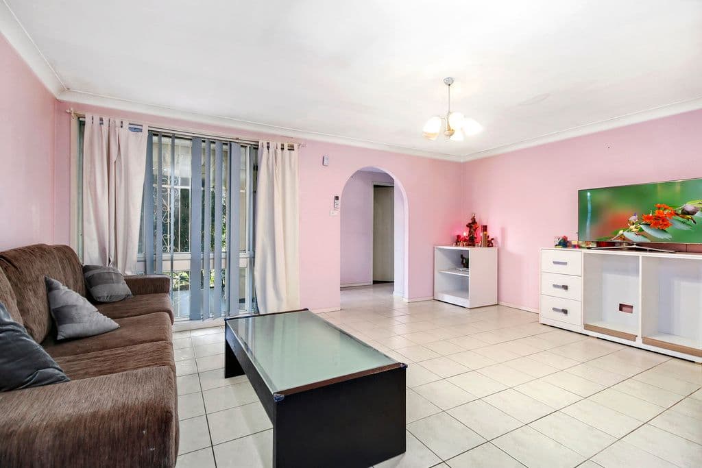 8 Gove Street, Green Valley NSW 2168, Green Valley - Thumbnail 4