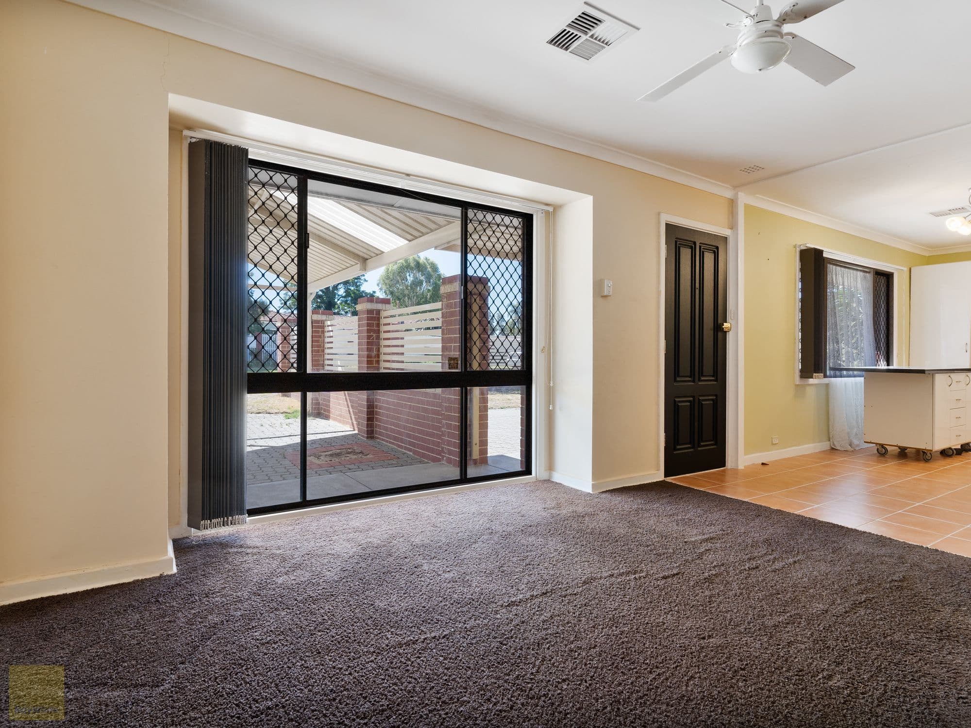14 Shalford Way, Girrawheen WA 6064, Girrawheen - Thumbnail 5