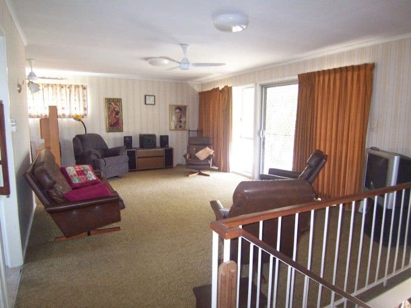 16 Lorrimore Street, MACGREGOR QLD 4109, Macgregor - Thumbnail 3