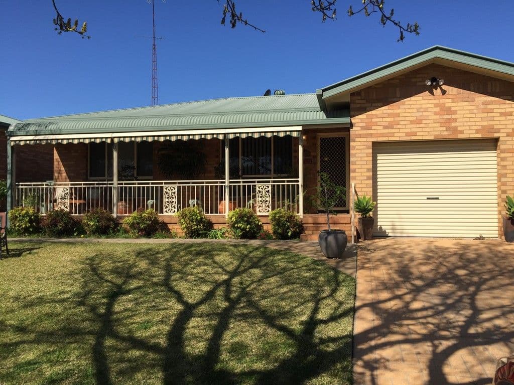 77 Adams Street, Narrandera NSW 2700, Narrandera - Thumbnail 2