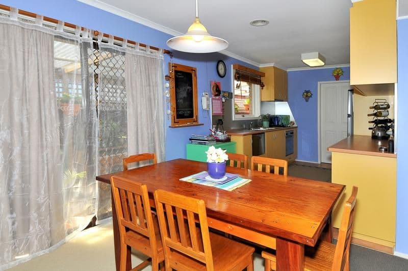 56 Finton Grove, GLADSTONE PARK VIC 3043, Gladstone Park - Thumbnail 2